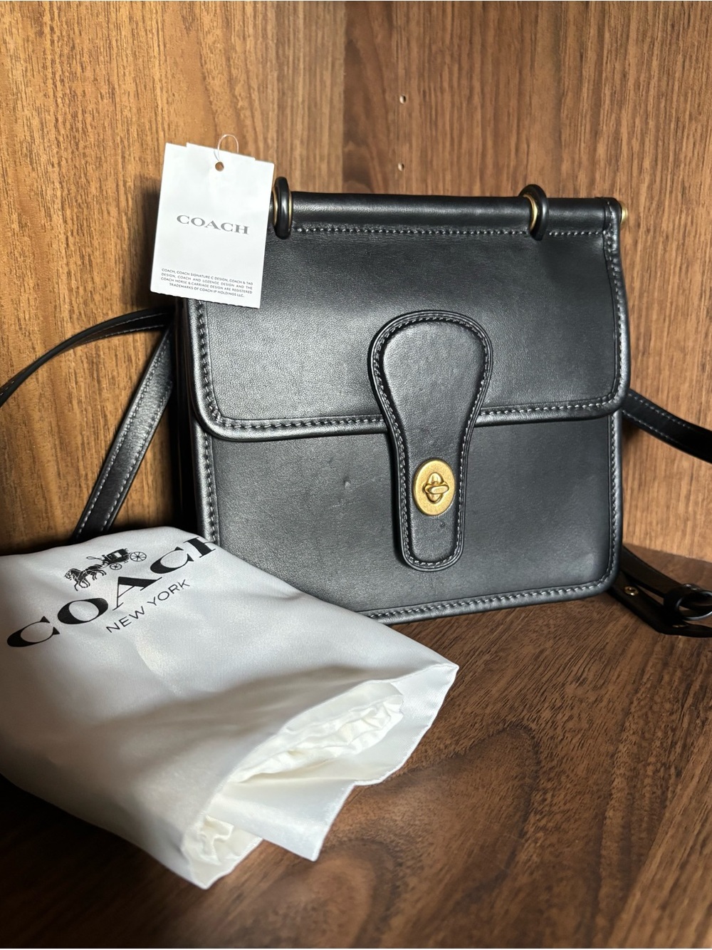 NWT Coach Willis Top Handle 18
